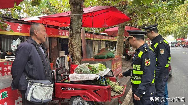 真情“胖东来式”服务温暖一座城凯发k8网站蹲点日记︱真心换(图3)