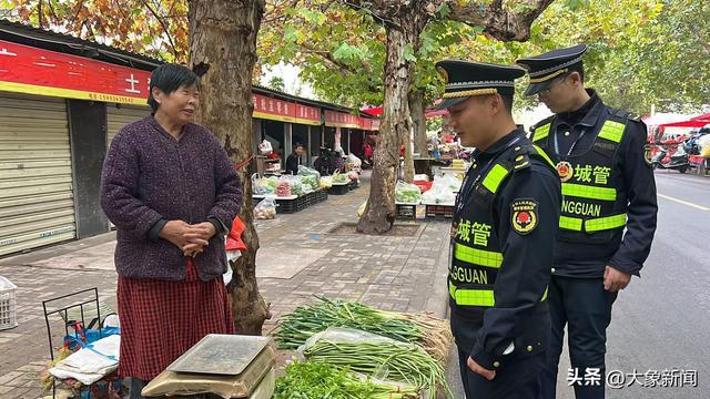 真情“胖东来式”服务温暖一座城凯发k8网站蹲点日记︱真心换(图7)