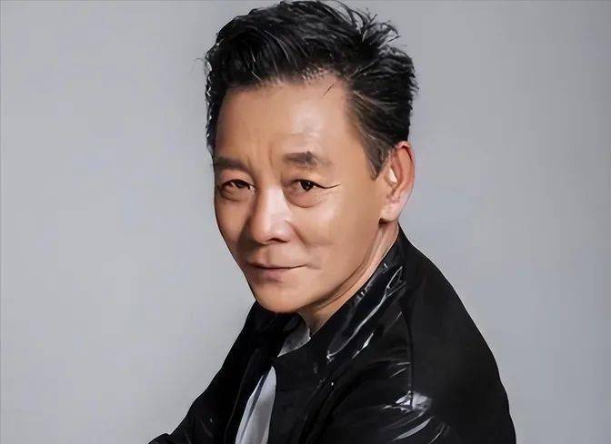 境富裕拥有上亿四合院77岁演了上百部戏凯发k8国际首页登录老戏骨李光复：家(图13)