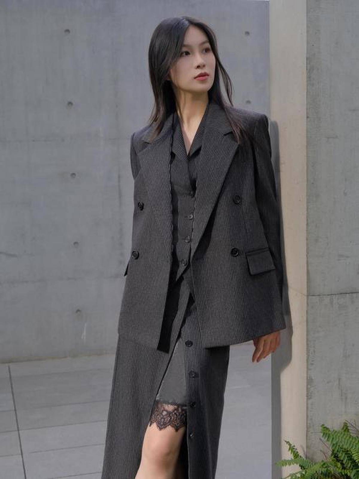 练沉稳高级又气场西装穿搭氛围感干(图2)